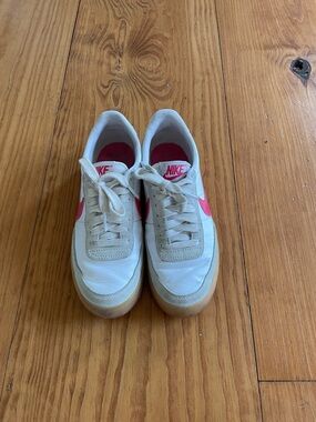 Girls Nike Blazer Low White Sneakers with Pink Swoosh and Gum Sole Size 6